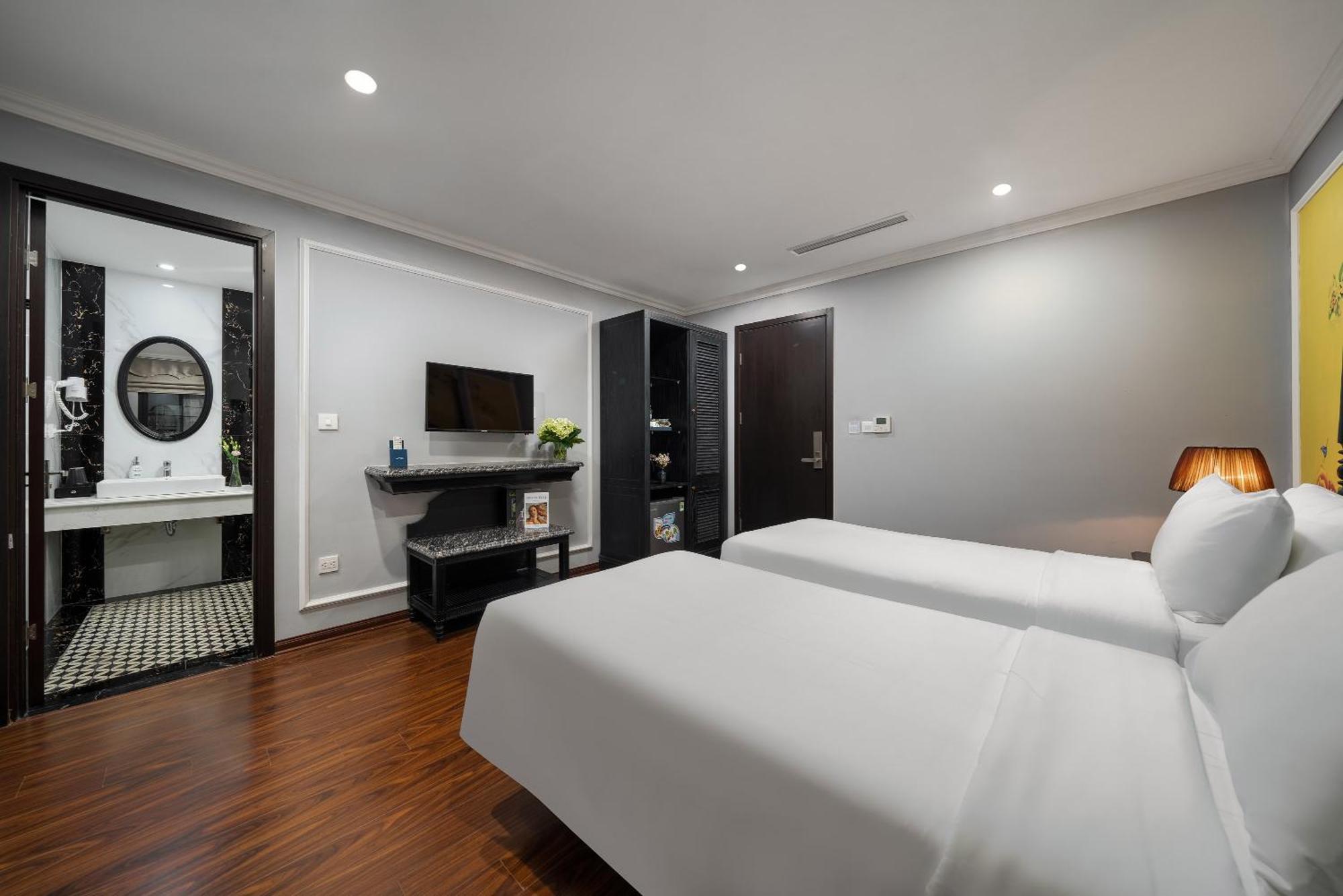 Amara Hanoi Hotel And Spa Exterior photo