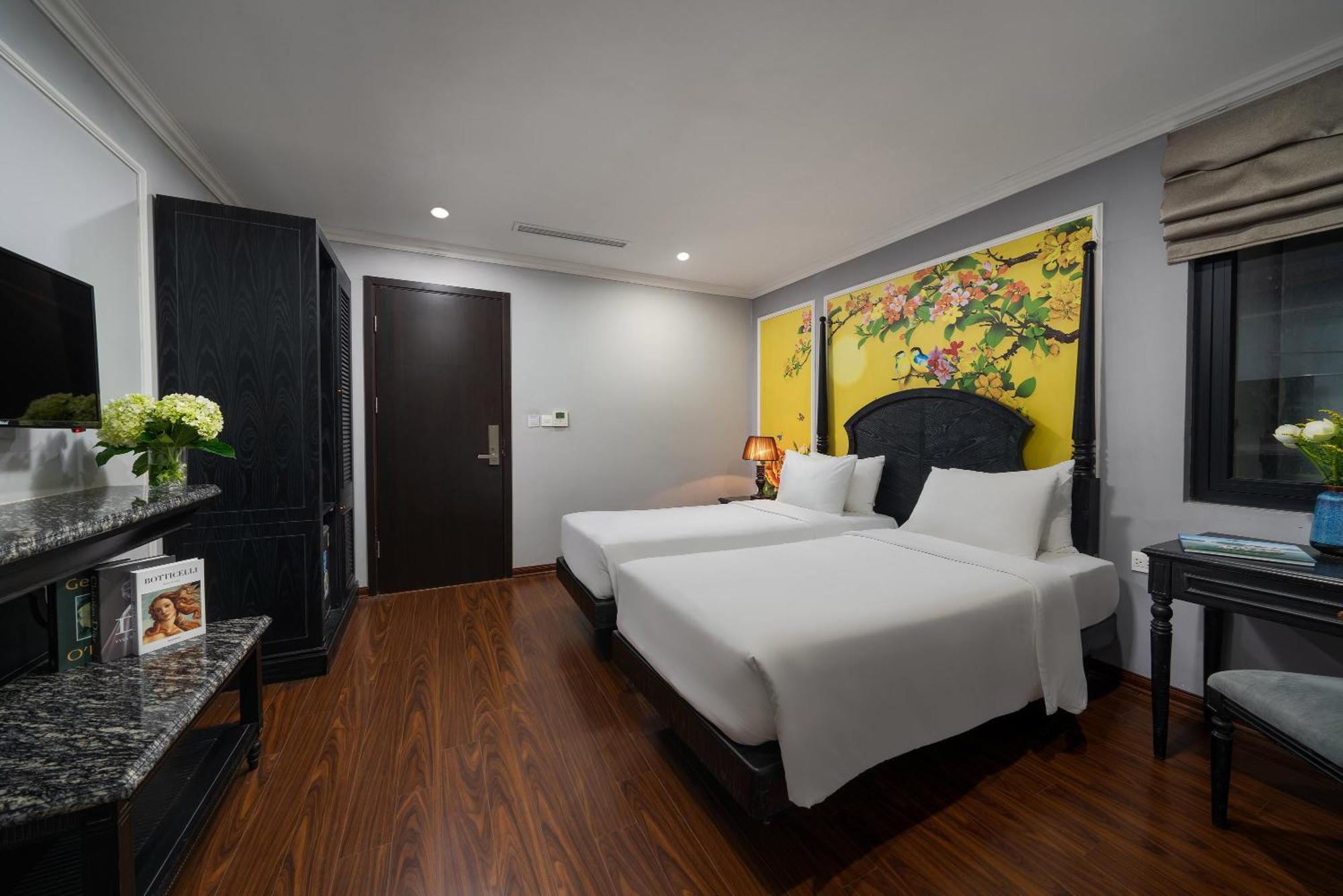 Amara Hanoi Hotel And Spa Exterior photo