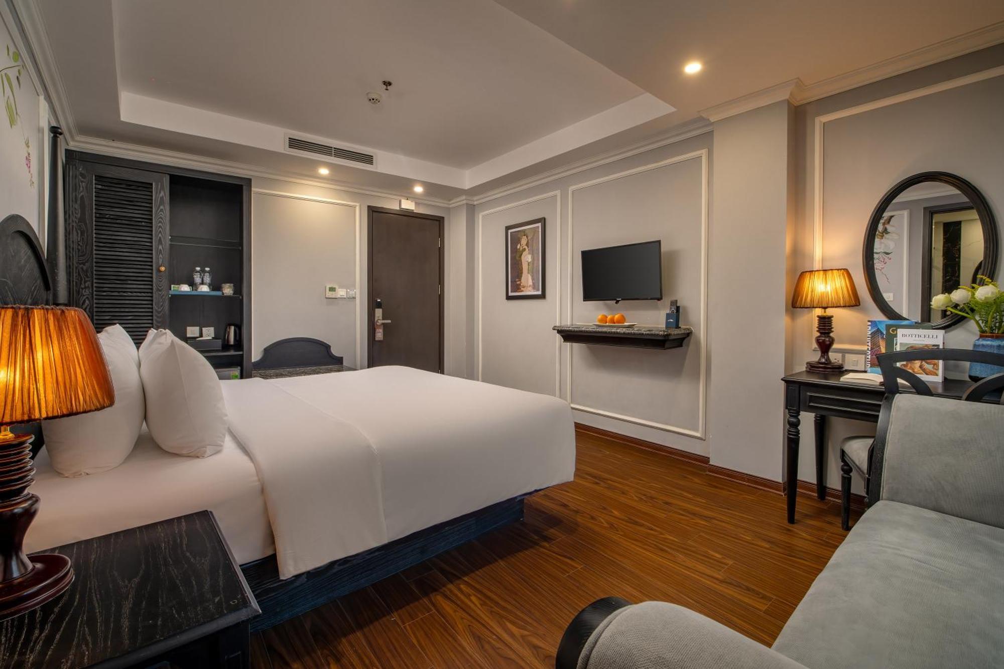 Amara Hanoi Hotel And Spa Exterior photo